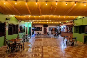 Rest. Cancún Bar y Karaoke image