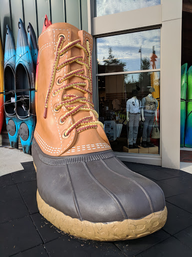 Clothing Store «L.L. Bean», reviews and photos, 340 Legacy Pl, Dedham, MA 02026, USA
