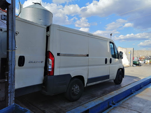Mudanzas y Transportes Juan Benito – (Robledo de Chavela)
