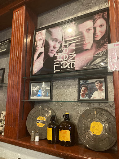 Bar & Grill «Reel Cafe», reviews and photos, 100 S Front St, Wilmington, NC 28401, USA