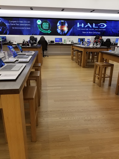 Computer Store «Microsoft Store», reviews and photos, 2855 Stevens Creek Blvd #1135, Santa Clara, CA 95050, USA