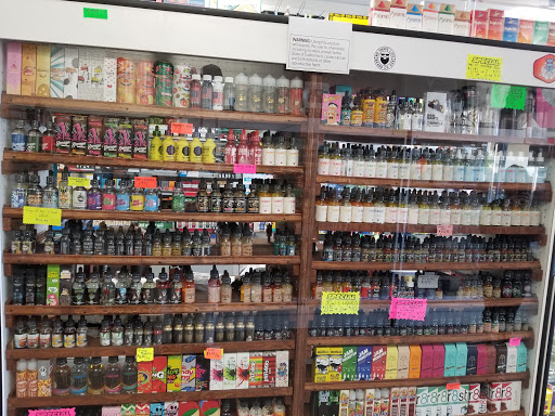 Tobacco Shop «Habits Vape & Smoke shop», reviews and photos, 8391 Folsom Blvd, Sacramento, CA 95826, USA