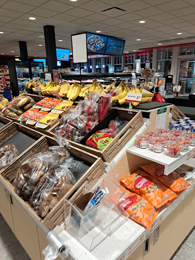 Convenience Store «Kwik Trip #307», reviews and photos, 1000 S Marquette Rd, Prairie du Chien, WI 53821, USA