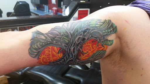 Tattoo Shop «Havana Street Tattoo», reviews and photos, 2712 S Havana St b, Aurora, CO 80014, USA