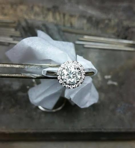 Jewelry Store «Rodeo Jewelers», reviews and photos, 1560 Foothill Blvd, La Verne, CA 91750, USA