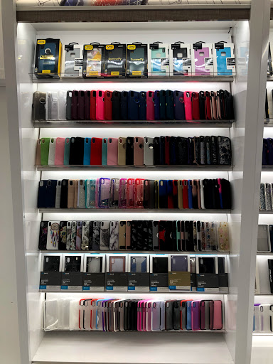 Phone Repair Service «The Fix - Mobile Phone & Computer Repair», reviews and photos, 17057 N Outer 40 Rd, Chesterfield, MO 63005, USA