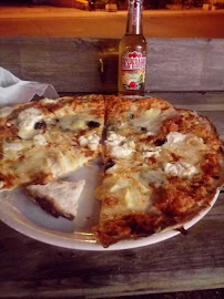 Plats et boissons du Pizzeria L'Oasis Pizza Snack à Grospierres - n°11