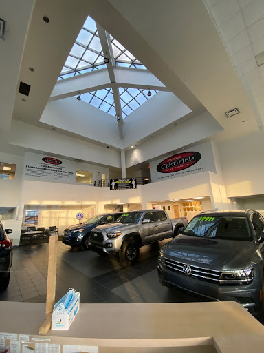 Toyota Dealer «Kings Toyota», reviews and photos, 9500 Kings Auto Mall Rd, Cincinnati, OH 45249, USA