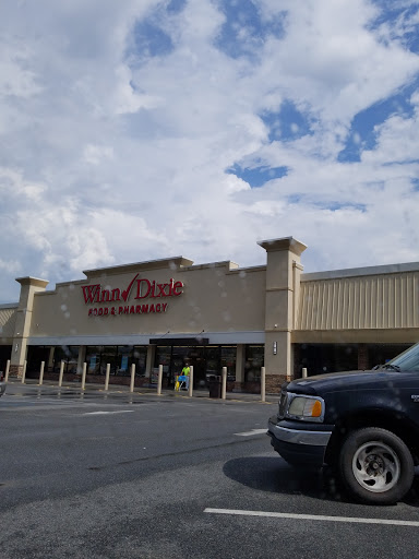 Grocery Store «Winn-Dixie», reviews and photos, 1060 Lakes Blvd, Lake Park, GA 31636, USA