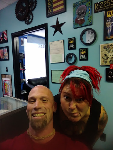 Tattoo Shop «Yes, It Hurts! and American Tradition Tattoos», reviews and photos, 14 SC-128, Beaufort, SC 29906, USA