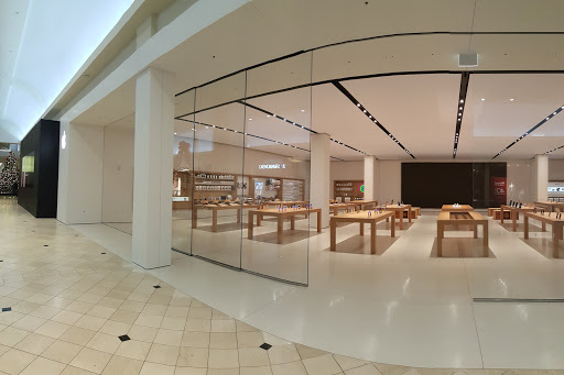 Computer Store «Apple Crabtree Valley Mall», reviews and photos, 4325 Glenwood Ave, Raleigh, NC 27612, USA