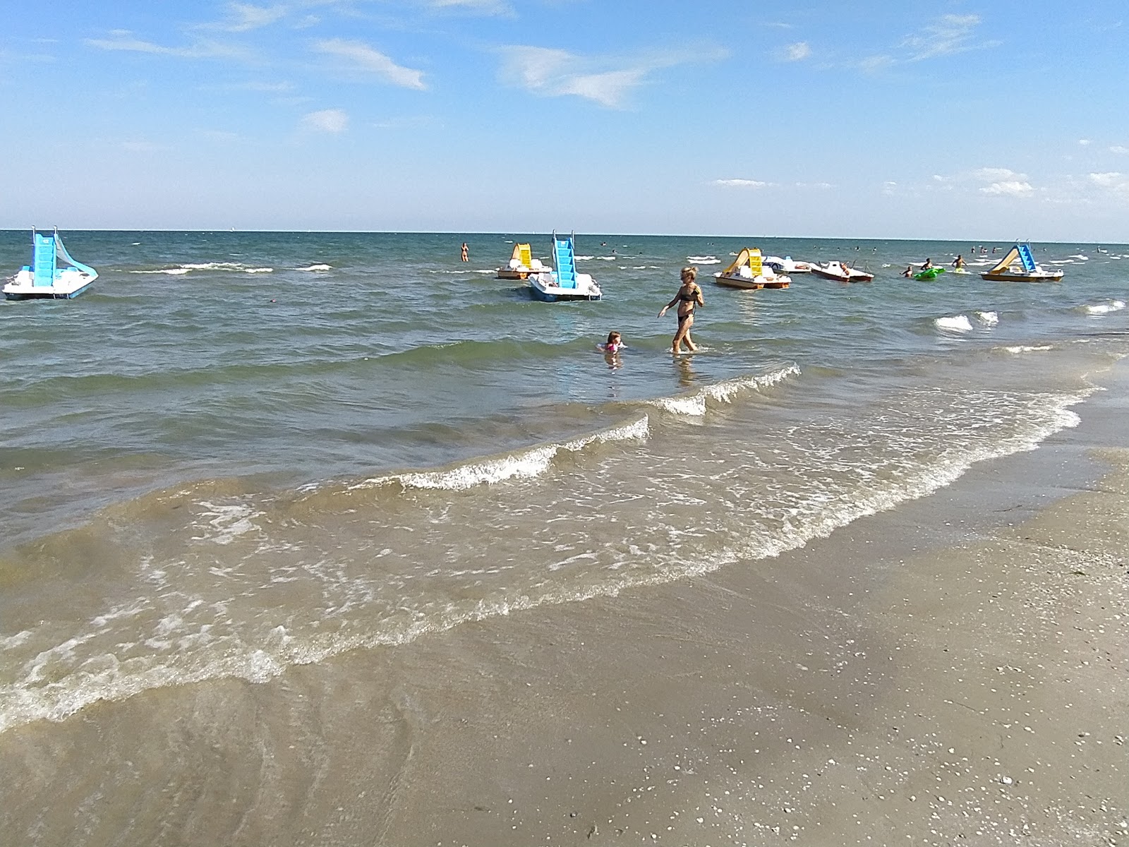 Photo de Pinarella di Cervia Beach et le règlement