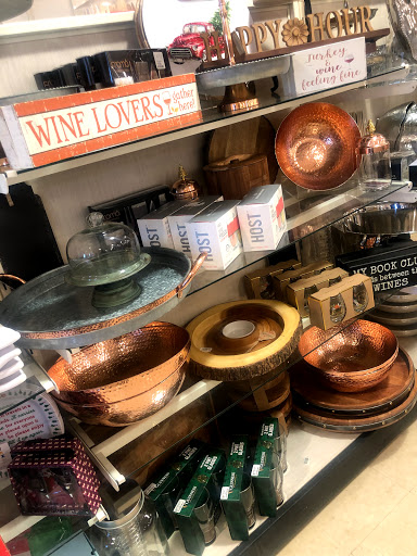 Department Store «HomeGoods», reviews and photos, 162 Everett Ave, Chelsea, MA 02150, USA