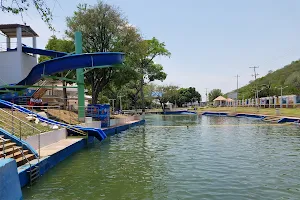 Parque Recreacional El Chorro image