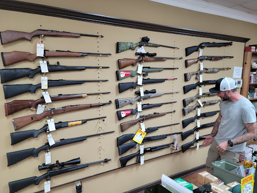 Gun Shop «Blue Line Gun Store», reviews and photos, 112 S Water Ave, Gallatin, TN 37066, USA