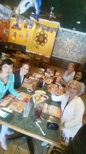 Shopping Mall «Braelinn Village Shopping Center», reviews and photos, 548 Crosstown Drive, Peachtree City, GA 30269, USA