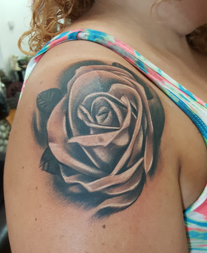 Tattoo Shop «Beautiful Sin Tattoos», reviews and photos, 245 N Queen St, Lancaster, PA 17603, USA