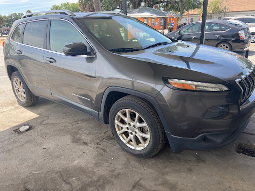 Used Car Dealer «Dubois Motors Inc», reviews and photos, 110 E Broad St, Groveland, FL 34736, USA