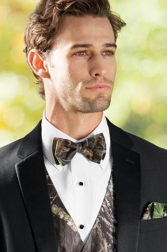 Bridal Shop «Belmeade Formal Wear», reviews and photos, 2116 N Roan St # 7, Johnson City, TN 37601, USA