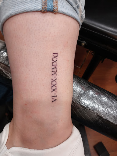 Tattoo Shop «Heaven or Hell tattoos and piercings», reviews and photos, 520 Parker Rd # B, Fairfield, CA 94533, USA