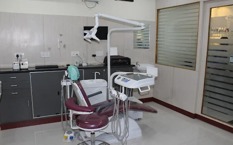 Smiline Dental Clinic And Implant Center image