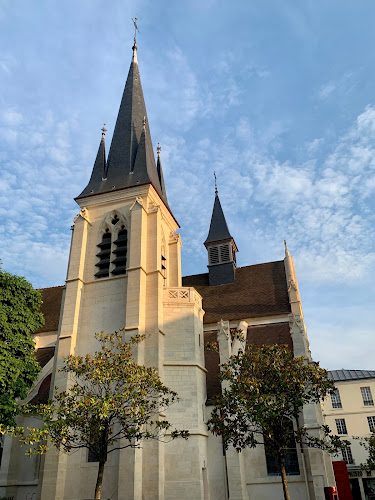 Eglise Saint Jean-Baptiste - de Sceaux - à Sceaux