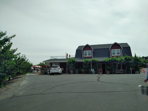 Produce Market «Washington Fruit Place At Barrett Orchards», reviews and photos, 1209 Pecks Canyon Rd, Yakima, WA 98908, USA