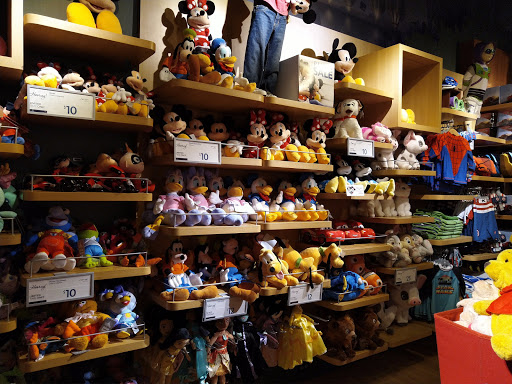 Shopping Mall «Kenwood Towne Centre», reviews and photos, 7875 Montgomery Rd, Cincinnati, OH 45236, USA