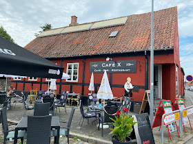 Cafe X - Café - Bar - Restaurant