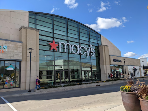 Shopping Mall «Hilldale Shopping Center», reviews and photos, 726 N Midvale Blvd, Madison, WI 53705, USA