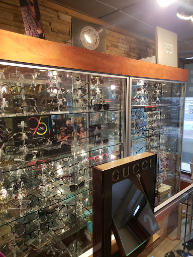 Eye Care Center «Eyeglass Encounters», reviews and photos, 1325 Market St, Philadelphia, PA 19107, USA