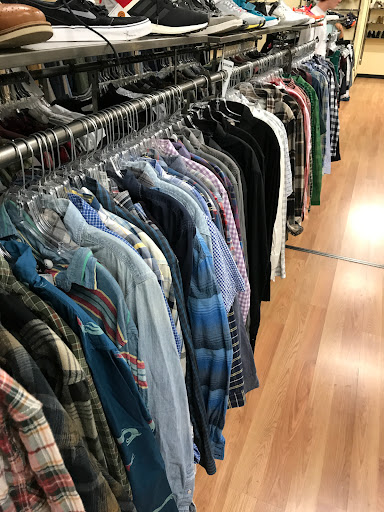 Used Clothing Store «Crossroads Trading Co.», reviews and photos, 128 NW 23rd Ave, Portland, OR 97210, USA