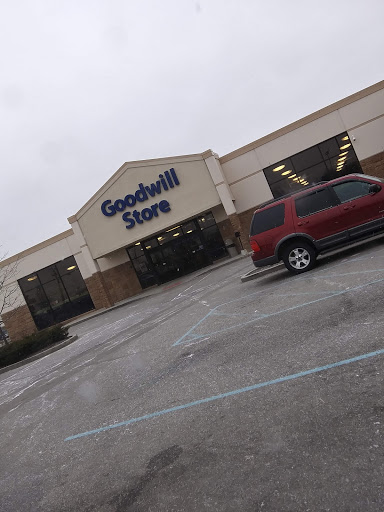 Goodwill Store, 4909 S Scatterfield Rd, Anderson, IN 46013, USA, 