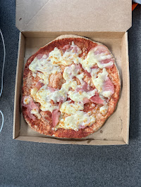 Pepperoni du Pizzas à emporter Pizza Suzon à Doué-en-Anjou - n°1