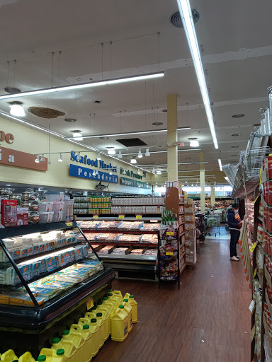 Supermarket «Food Fair La Gran Marqueta», reviews and photos, 946 Market St, Paterson, NJ 07513, USA