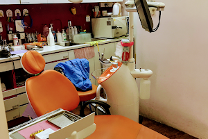 Smiles R Us Dental (Woodlands Mart) image