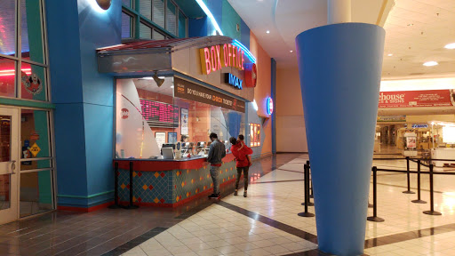 Movie Theater «Cobb Theatres Merritt Square 16 & IMAX», reviews and photos, 777 E Merritt Island Causeway, Merritt Island, FL 32952, USA