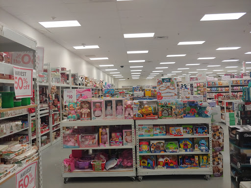 Shopping Mall «Shops at CenterPoint», reviews and photos, 3665 28th St SE, Grand Rapids, MI 49512, USA