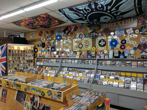 Record Store «Know Name Records», reviews and photos, 6009 Portland Ave, Minneapolis, MN 55417, USA