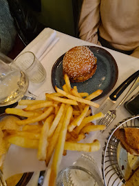 Hamburger du Restaurant français Le Chardenoux Cyril Lignac à Paris - n°15