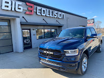 Big 3 Collision - Photo 2 - Car repair in Warren, MI, Warren