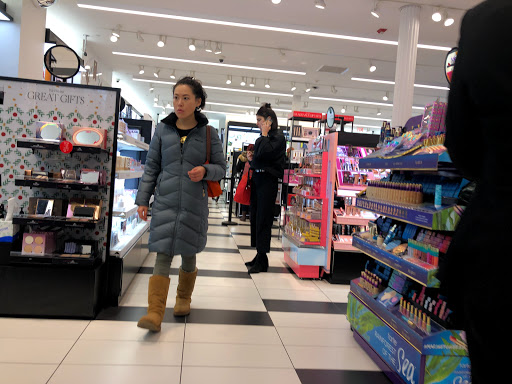 Cosmetics Store «SEPHORA», reviews and photos, 1714 Chestnut St, Philadelphia, PA 19103, USA