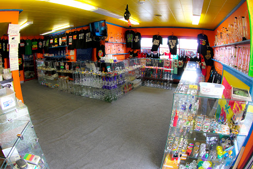 Tobacco Shop «The Bong Smoke Shop», reviews and photos, 225 Lancaster Dr SE, Salem, OR 97317, USA