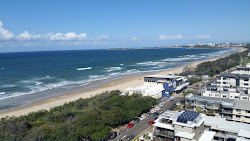 Foto di Maroochydore Beach con costa lunga e dritta