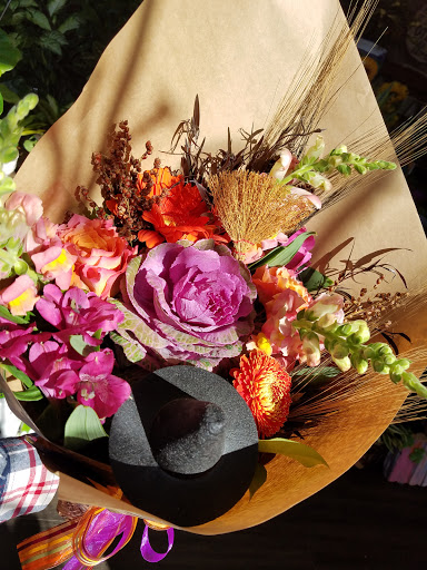 Florist «Country Village Florist and Gifts, Inc.», reviews and photos, 212 E Main St, East Islip, NY 11730, USA