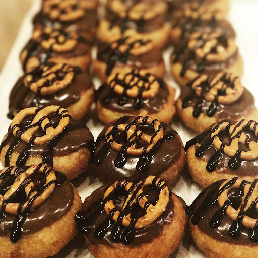 Donut Shop «Peace, Love & Little Donuts of Hudson», reviews and photos, 51 S Main St #4, Hudson, OH 44236, USA