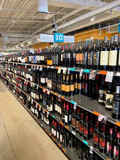 Liquor Store «Applejack Wine & Spirits», reviews and photos, 3320 Youngfield St, Wheat Ridge, CO 80033, USA