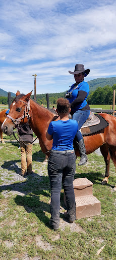 Horseback Riding Service «Secret Passage Ranch», reviews and photos, 321 Spring Mountain Way, Fort Valley, VA 22652, USA