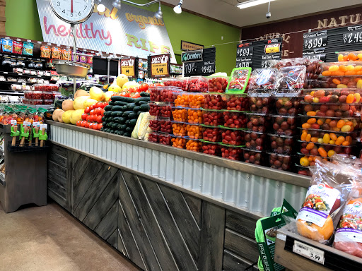 Grocery Store «Fresh Thyme Farmers Market- W. Des Moines», reviews and photos, 2900 University Ave, West Des Moines, IA 50266, USA