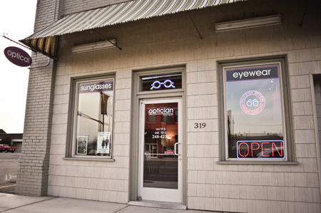 Sunglasses Store «Yakima Sunglass», reviews and photos, 319 W Yakima Ave, Yakima, WA 98902, USA